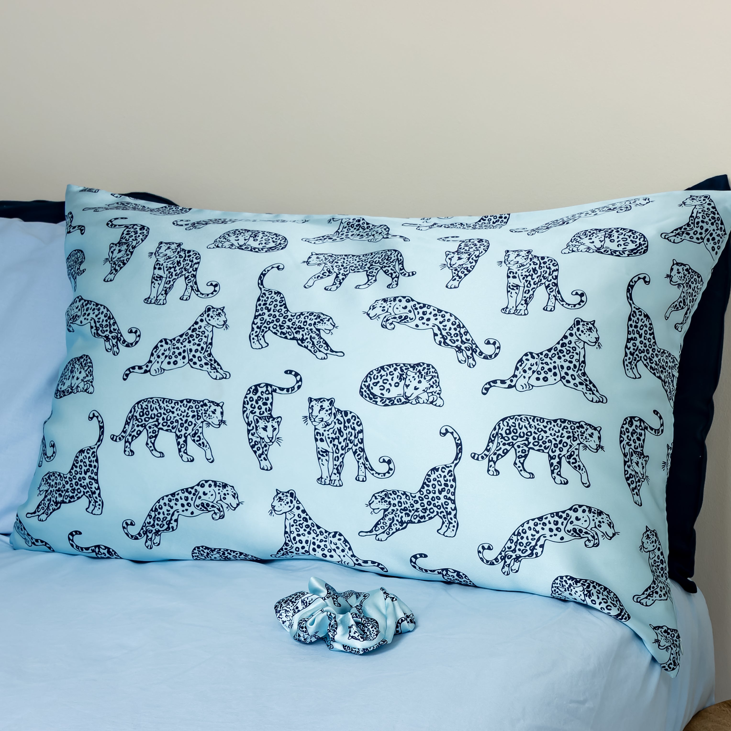MYRN Silk Pillowcase & Scrunchie Sets